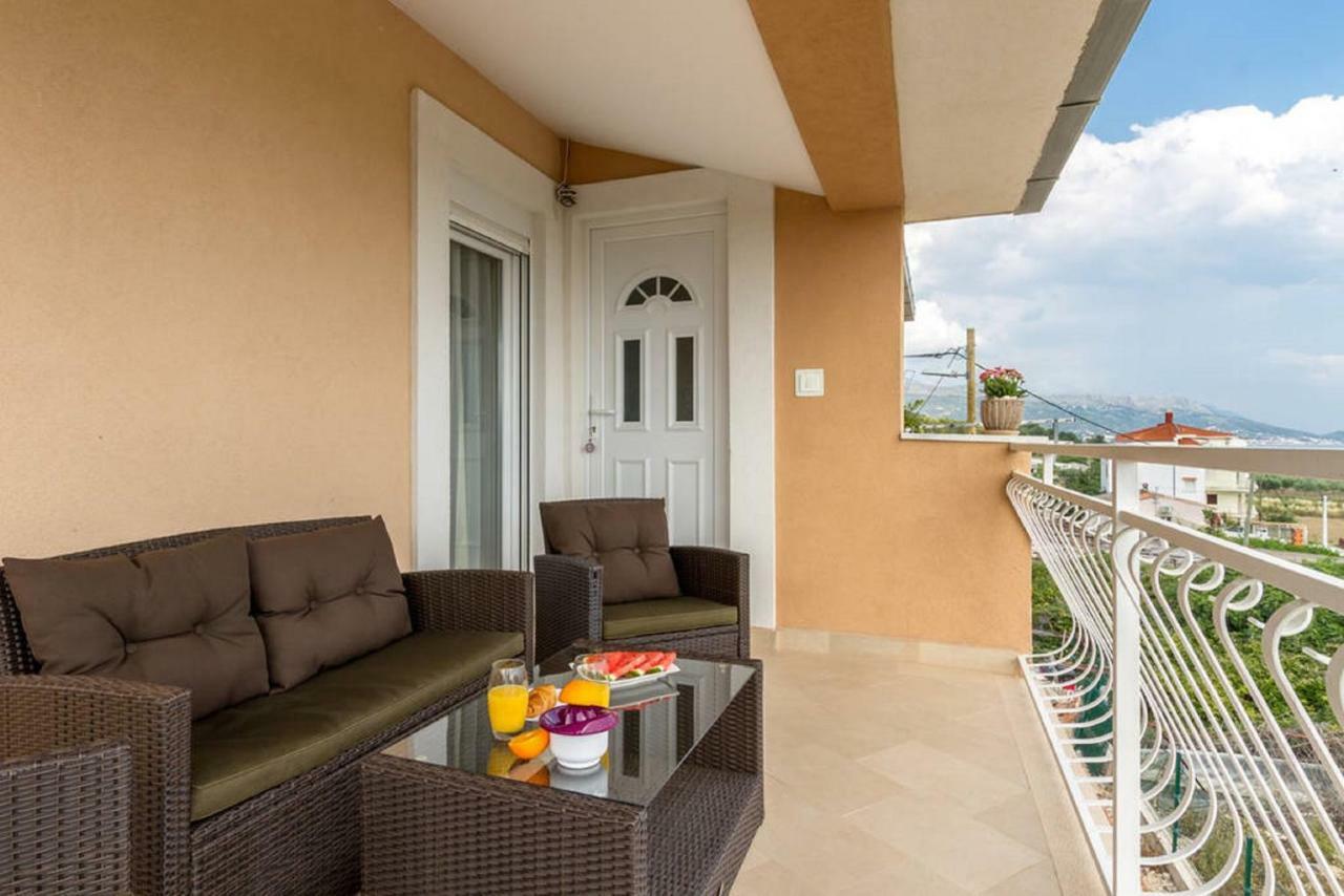 Apartment Nika Split Buitenkant foto